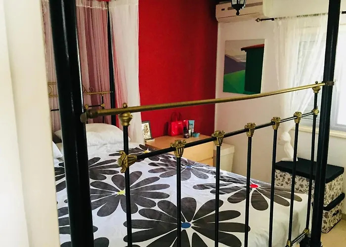 Artist In Dromolaxia * Larnaca